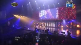 sm town live in paris part 4 (snsd - run devil run & kissing you) - v.a