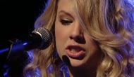 Xem MV Untouchable (Luna Halo) - Taylor Swift