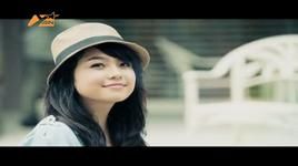 Xem MV Sẻ Chia Khoảnh Khắc (Share Life Moment) - Linh Phi, Anh Khang, Thái Trinh, Leo Hee, Suboi