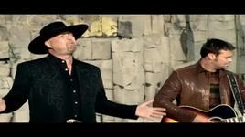 She Don't Tell Me To - Montgomery Gentry