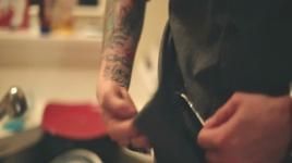 Xem MV Champions - Machine Gun Kelly, Puff Daddy