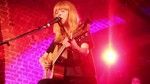 Xem MV Middle Of The Bed - Lucy Rose