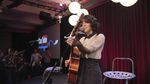 Xem MV Valentine (Live) (YT Unplugged) - Kina Grannis