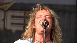 you make me feel (masters of rock 2011) - bonfire