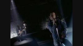 Xem MV Inside Out - Gun