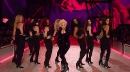 Xem MV A-yo (Live At Victoria's Secret Show 2016 Paris) - Lady Gaga