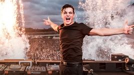 Ca nhạc High On Life - Martin Garrix, Bonn