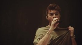 Beach House (Live Performance) - The Chainsmokers
