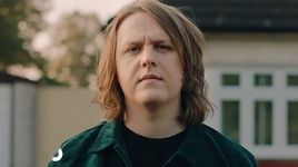 Xem MV Grace - Lewis Capaldi