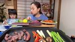 Xem MV Lần Đầu Ăn Thử Set Thịt Đà Điểu Tưởng Kho Ngon Mà Thơm Ngon Đến Từng Thớ Thịt - Cuộc Sống Ở Nhật #460 - Quynh Tran JP
