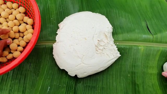 Xem MV Bánh Cam Xiên Quen Chiên Giòn - Sang Vlog