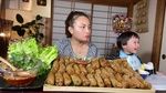 Xem MV Làm Mâm Chả Giò Tôm Cua Ngon Giòn Ngọt Thịt Để Lâu Vẫn Giòn - Cuộc Sống Ở Nhật #529 - Quynh Tran JP