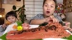 Ca nhạc Bữa Ăn Sang Chảnh Cá Hồi Nguyên Tảng Phủ Trứng Cá Tầm Đen Thui Béo Lên Đến Não - Cuộc Sống Ở Nhật #537 - Quynh Tran JP