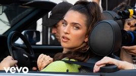 MV So Annoying - Mae Muller
