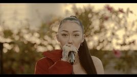 Xem MV Lonely (Live From Freehand La) - Noah Cyrus