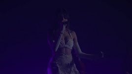 Ca nhạc Default / Effortlessly / Selfish (Live From Life Support In Concert) - Madison Beer
