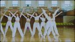 Xem MV Poppin’ Shakin’ (Dance Performance Video) - NiziU