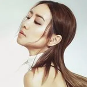 Yi Qian Ge Jia Xiang Jie Ju (Single) - Ngô Vũ Phi (Kary NG)