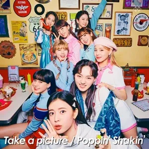 Take a picture / Poppin' Shakin' - NiziU