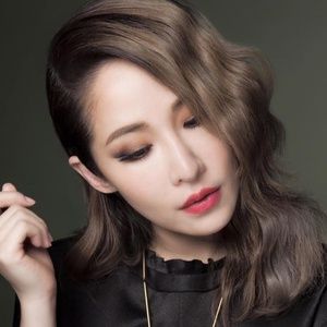tieu a hien (elva hsiao)