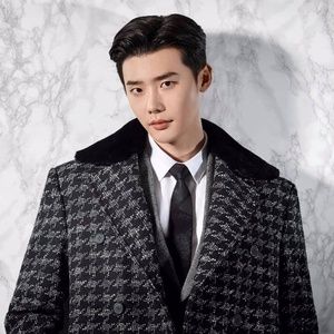lee jong suk