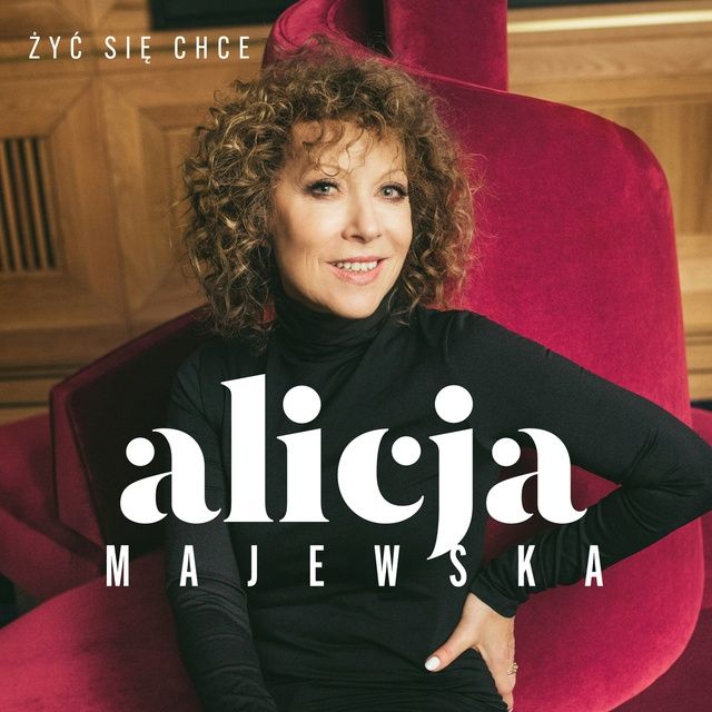 Przed Nocą I Mgłą (Piosenka Z Serialu "07 Zgłoś Się") - Alicja Majewska