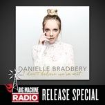 hello summer (commentary) - danielle bradbery