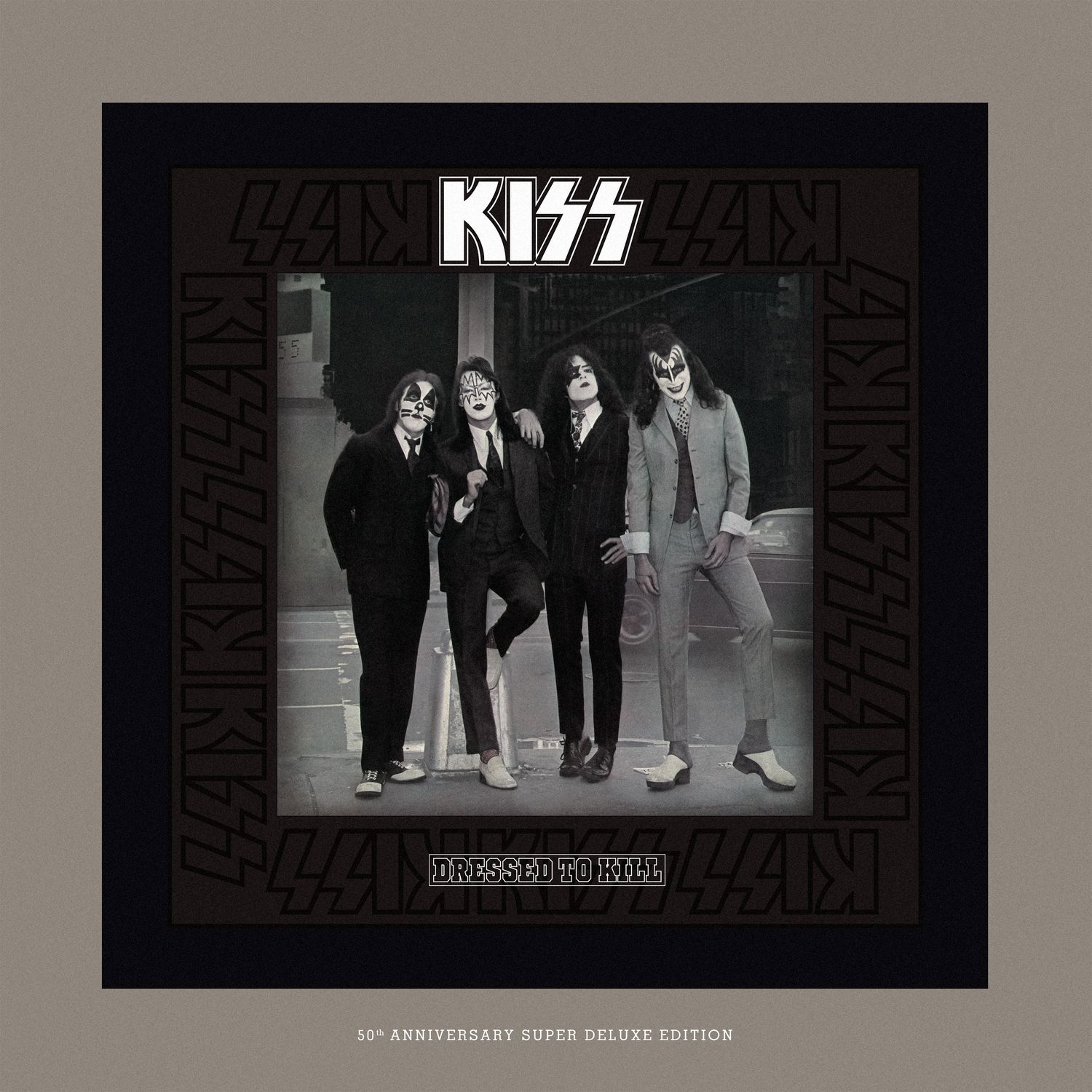 black diamond (live at rko orpheum theatre, davenport, iowa, july 20, 1975 / show 1) - kiss