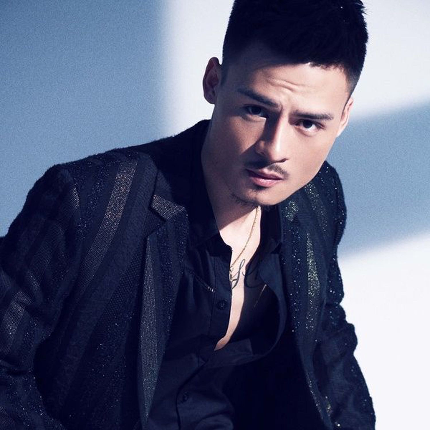 lang quen chieu thu - hoa vinh