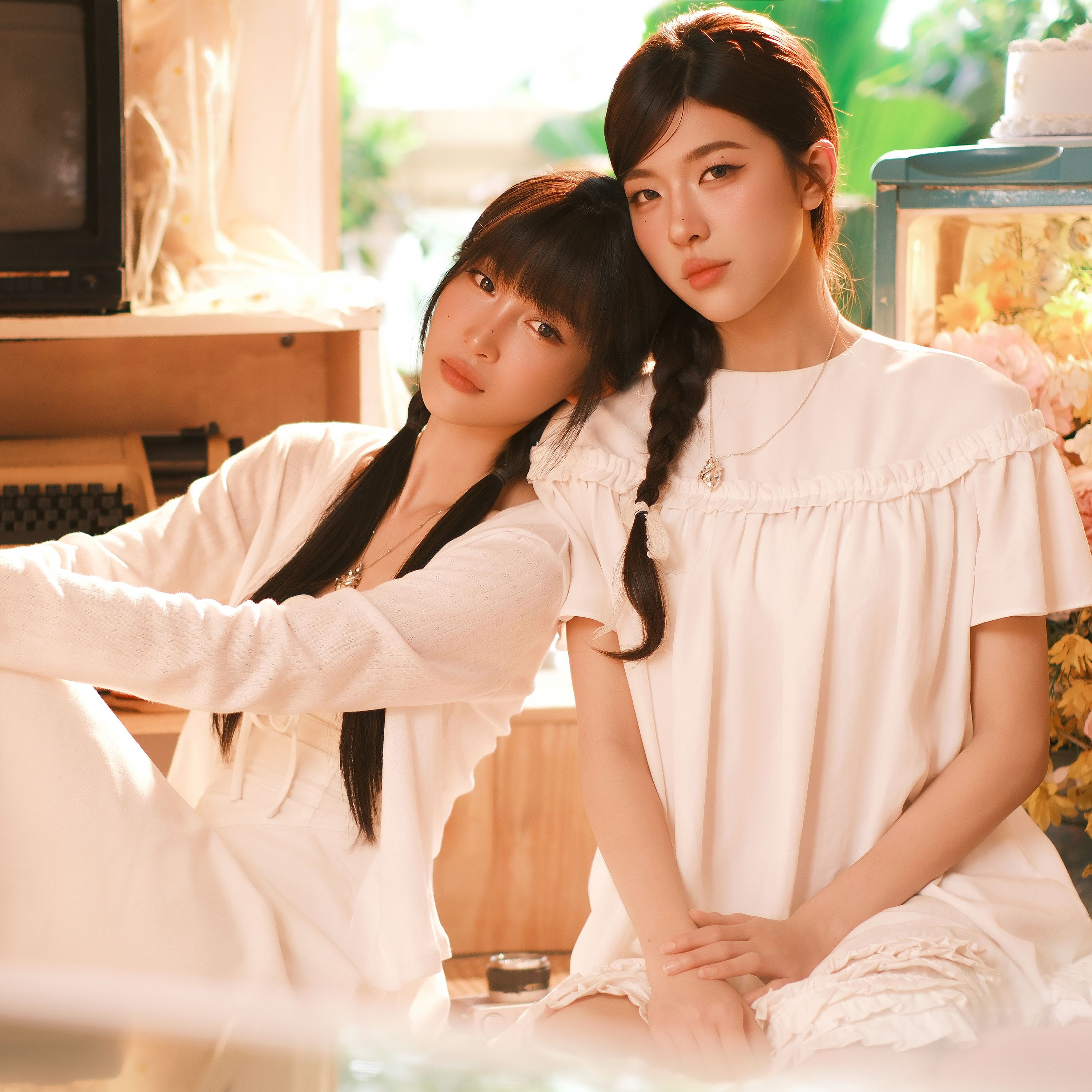 nguoi dau tien - juky san, lamoon